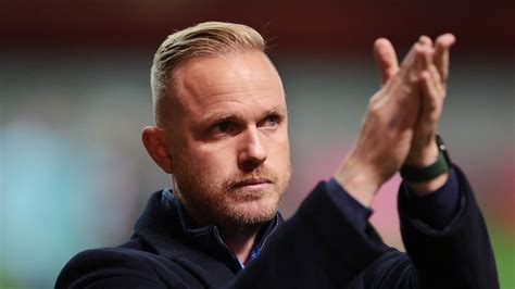 Fotboll Jonas Eidevall Lämnar Efter Tunga Säsongsstarten Svt Sport