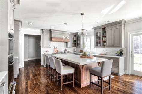 15 Beautiful Traditional Kitchen Designs With A Timeless Look