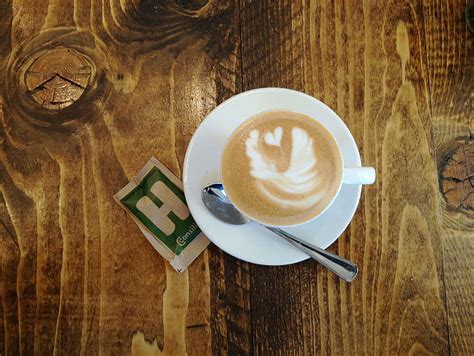 アート 飲料 朝食 茶色 カフェイン カプチーノ コーヒー コーヒーカップ コーヒードリンク クリーム カップ コーヒー