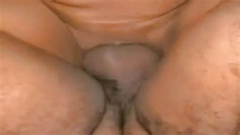 Un Couple Amateur Profite De Sexe Et D Un Bain Heureporno