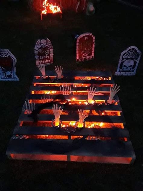 Spooky Diy Outdoor Halloween Decorations In Halloween Diy