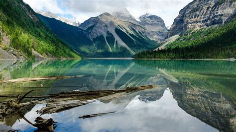 Mount Robson And Berg Lake British Columbia Wallpapers Wallpaper Cave