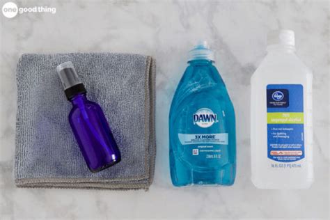 How To Make A Simple And Effective Eyeglass Cleaner In Seconds