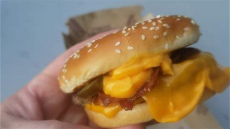 Mcdonalds Cheesy Jalapeno Bacon Quarter Pounder Review Youtube