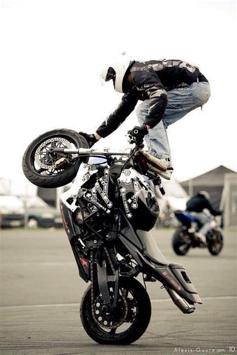 Wheelie | Motorcycle, Stunts, Motorcycle images