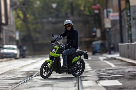 EICMA Ecco Electric Il Primo Scooter Elettrico Di Fantic DMove It