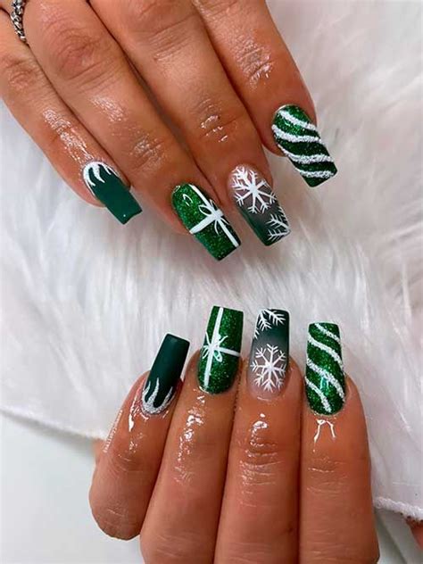 Green Christmas Nails With Snowflakes Christmas Present Nails Cute Christmas Nails Xmas Nails