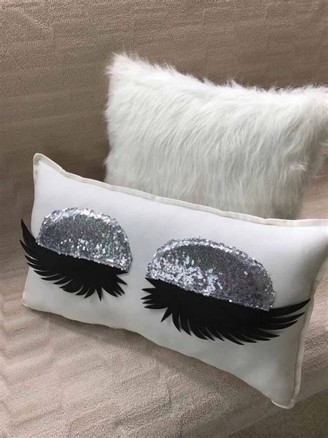 Include 2 Pillow Eyelash Pillow Set Eyelash Pillow With Furr Etsy