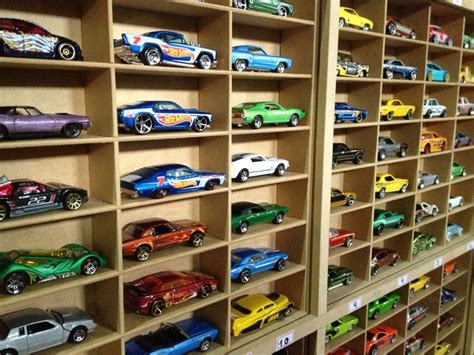 G Exposi O Re Ne Mil Miniaturas De Hot Wheels Em Shopping Detaubat Not Cias Em Vale Do