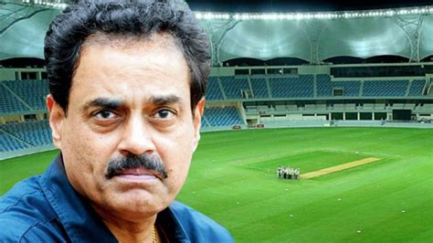 Dilip Vengsarkar Wiki, Height, Age, Wife, Children, Family, Biography ...