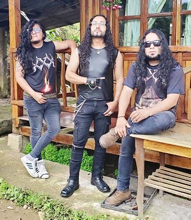 La Banda De Heavy Metal Originaria De Ecuador X X X Triple X