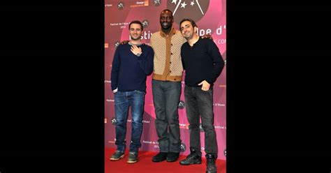 Olivier Nakache Omar Sy Et Eric Toledano Lors De La Projection Du Film