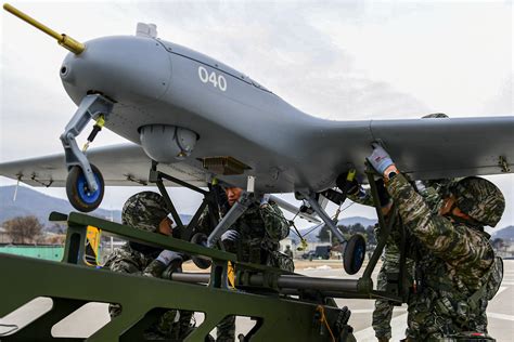 South Korean Marines prepare to launch a RQ-102K division-level UAV on ...