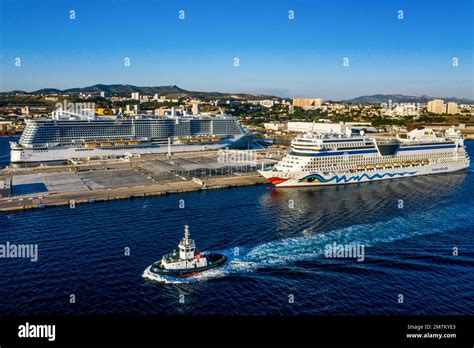 Marseille (south-eastern France): cruise liners alongside the quay in the Great seaport of ...