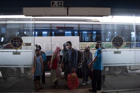 ARUS BALIK DI TERMINAL PULO GEBANG | ANTARA Foto