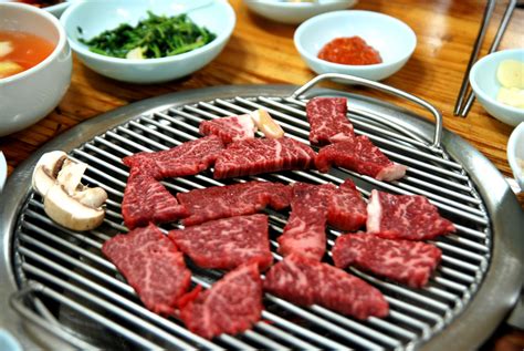 File:Korean barbecue-Hoenggye hanu-01.jpg - Wikimedia Commons