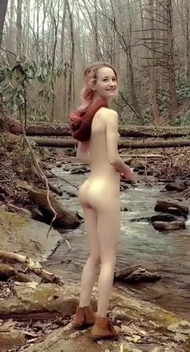 Teenage Exhibitionist Walking Down Public Waterfall Trail Completely Naked Hotntubes