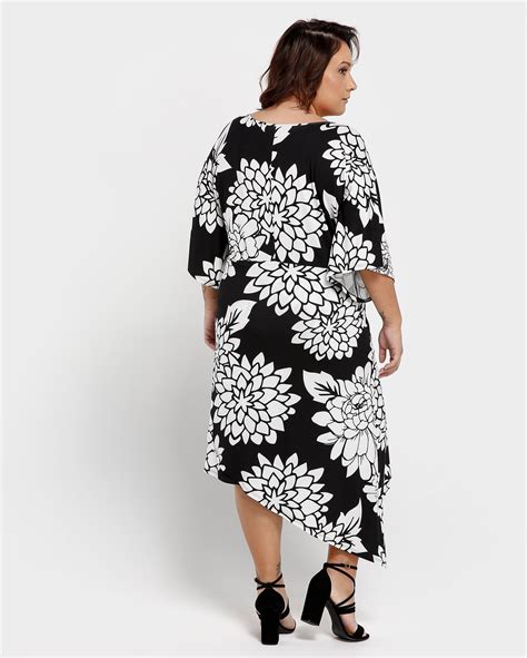 Riachuelo Vestido Midi Plus Size Floral