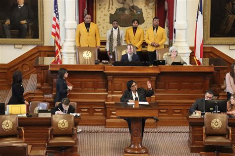 South Oak Cliff football team recognized at state Capitol - Oak Cliff