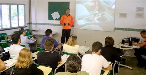 Aesp promove Curso de Direção Defensiva Evasiva e Off Road para