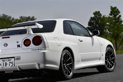 走行32万キロ超！ 第2世代「スカイラインgt R」最後の限定車「r34nur」と歩んだ20年の歴史を振り返る ～カスタム・アウトドア