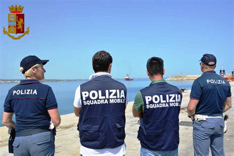 Sbarchi A Pozzallo Di 700 Migranti La Polizia Ferma 7 Scafisti