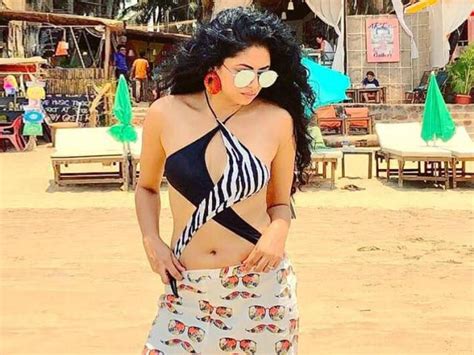 Bigg Boss 14 Contestant Check Out Sizzling Pics Of Kavita Kaushik