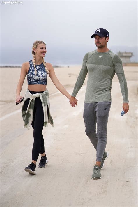 Caitlin Spears Nude OnlyFans Leaks Fappening FappeningBook