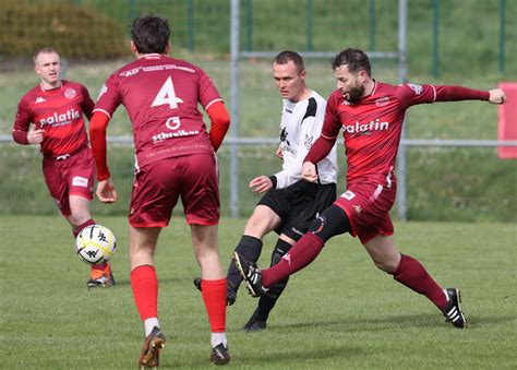 Football LEsme Innenheim Et Still Mutzig III Jouent Gros