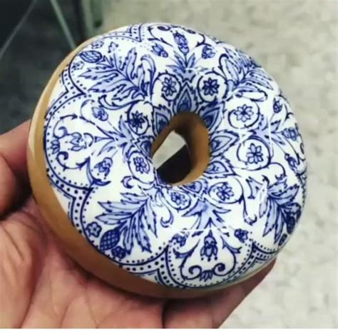 Delfs Blauw Donut Donut Art Donuts Cake Decorating Videos