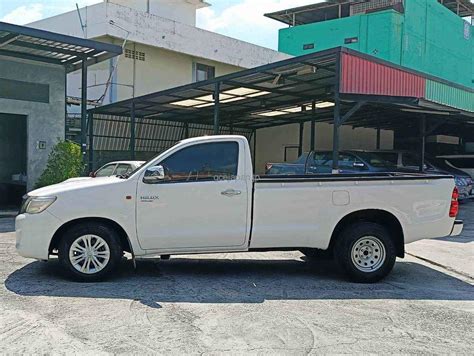 Toyota Hilux Vigo Single Cab 2 5 White GCE Japan