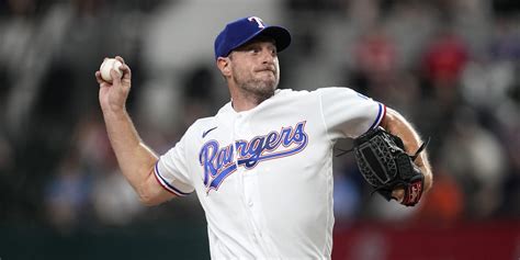 Max Scherzer set for Rangers postseason debut