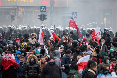 Marsz Niepodleglosci W Warszawie Warszawa Pl