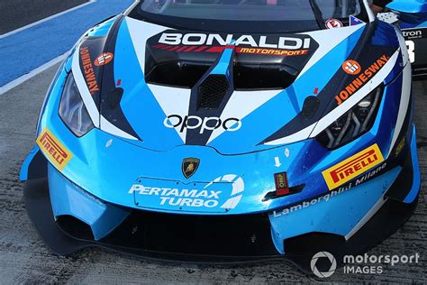 Track Test: Lamborghini Super Trofeo