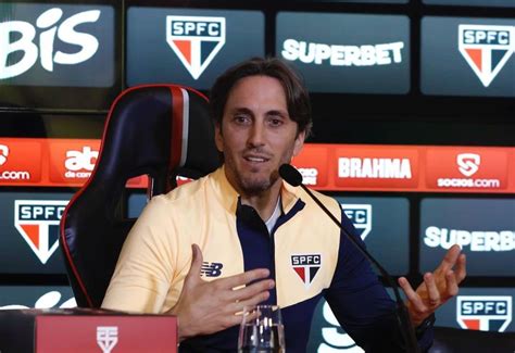 Novo técnico do São Paulo Luís Zubeldía fala sobre bronca de Muricy