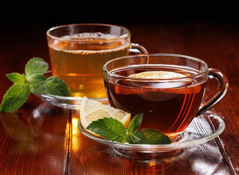 Black Tea vs. Green Tea: Is One Healthier?