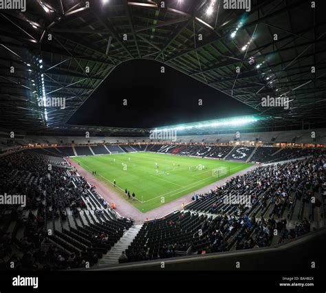 Stadion Mk Sport Fotos Und Bildmaterial In Hoher Auflösung Alamy