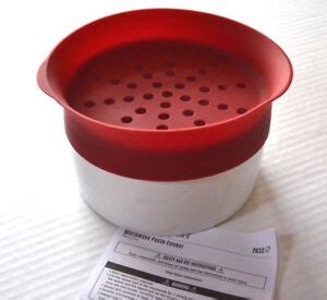 Pampered Chef Microwave Pasta Cooker Ceramic No Boil Over Lid