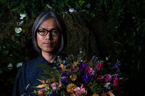 オフィスの受付花と定期装花 フラワーアーティスト和田浩一