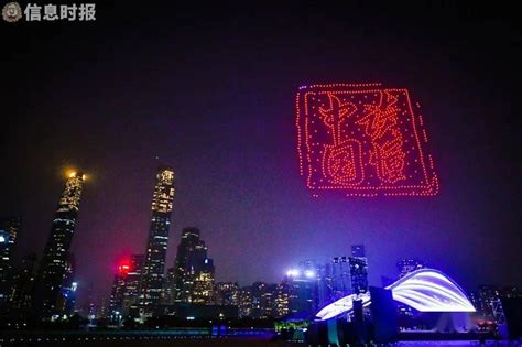 今夜，近千架无人机再次点亮广州夜空！只为这一盛事编队