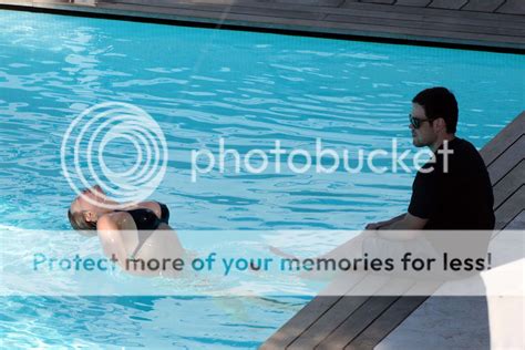 Celebrity Paparazzi Bikini Hilary Duff Italy