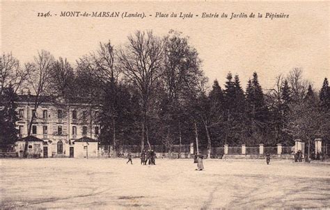 Bourbon Lancy Thermal Le Beffroi Et La Maison De Bois Bourbon Lancy