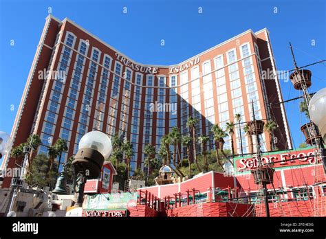 Treasure Island On The Strip, Las Vegas, Nevada, USA Stock Photo - Alamy