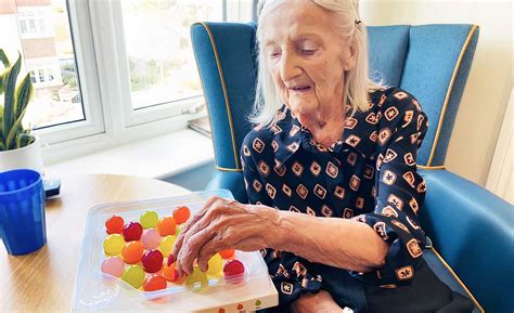 Warning Issued Over Hot Weather Affecting People Living With Dementia