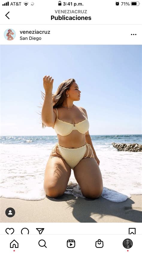 Girl Beach Pictures Beach Instagram Pictures Summer Picture Poses Summer Poses Plus Size