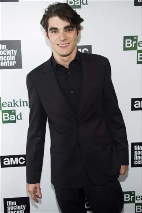 Walter Jr., el hijo del protagonista de 'Breaking Bad', ya tiene nueva ...