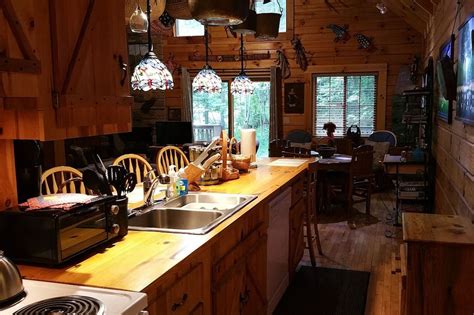 10 Cozy Cabins Along The Red River Gorge In Kentucky Travelawaits