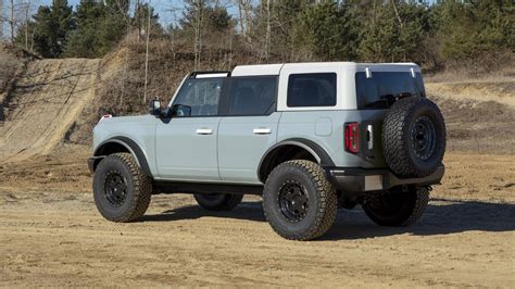 2020 Ford Bronco Land Rover Defender Jeep Wrangler Specs Features