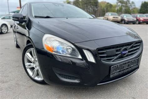 2011 Volvo S60 Review Ratings Edmunds