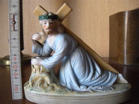 Stara Figurka Jezus Chrystus Krzy Porcelana Biskwit Ostr W